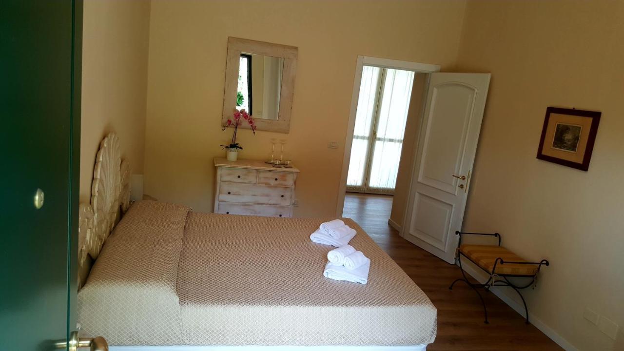 B&B Villa Fiorini Moniga del Garda Екстер'єр фото